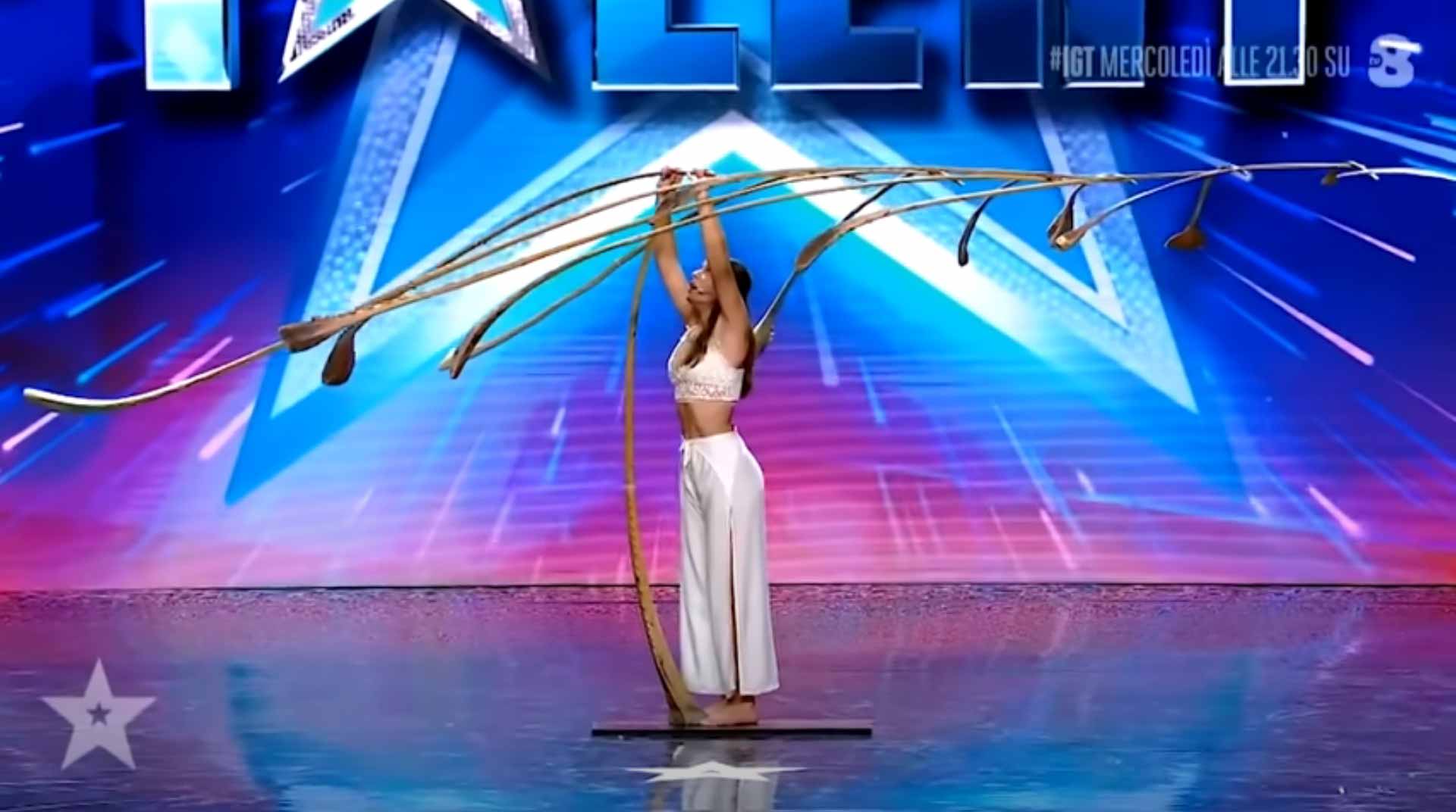 'Balancing A Feather' Italy's Got Talent