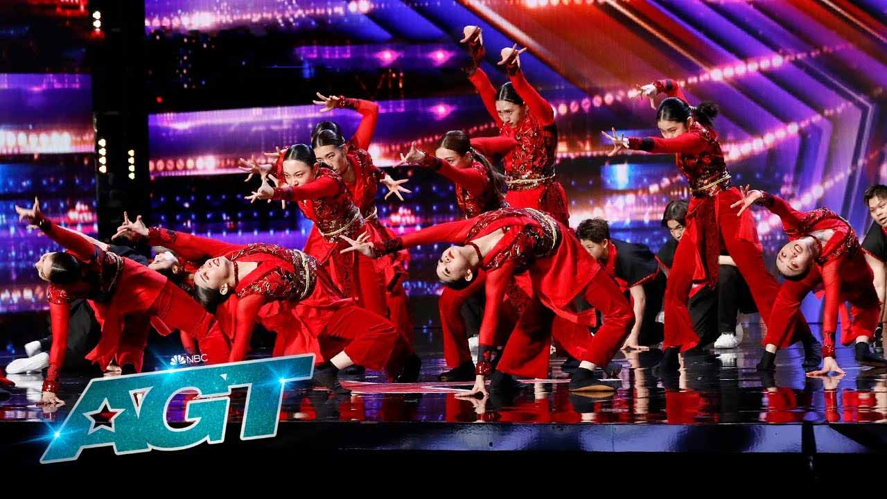 rival-dance-groups-unite-and-deliver-a-stunning-performance